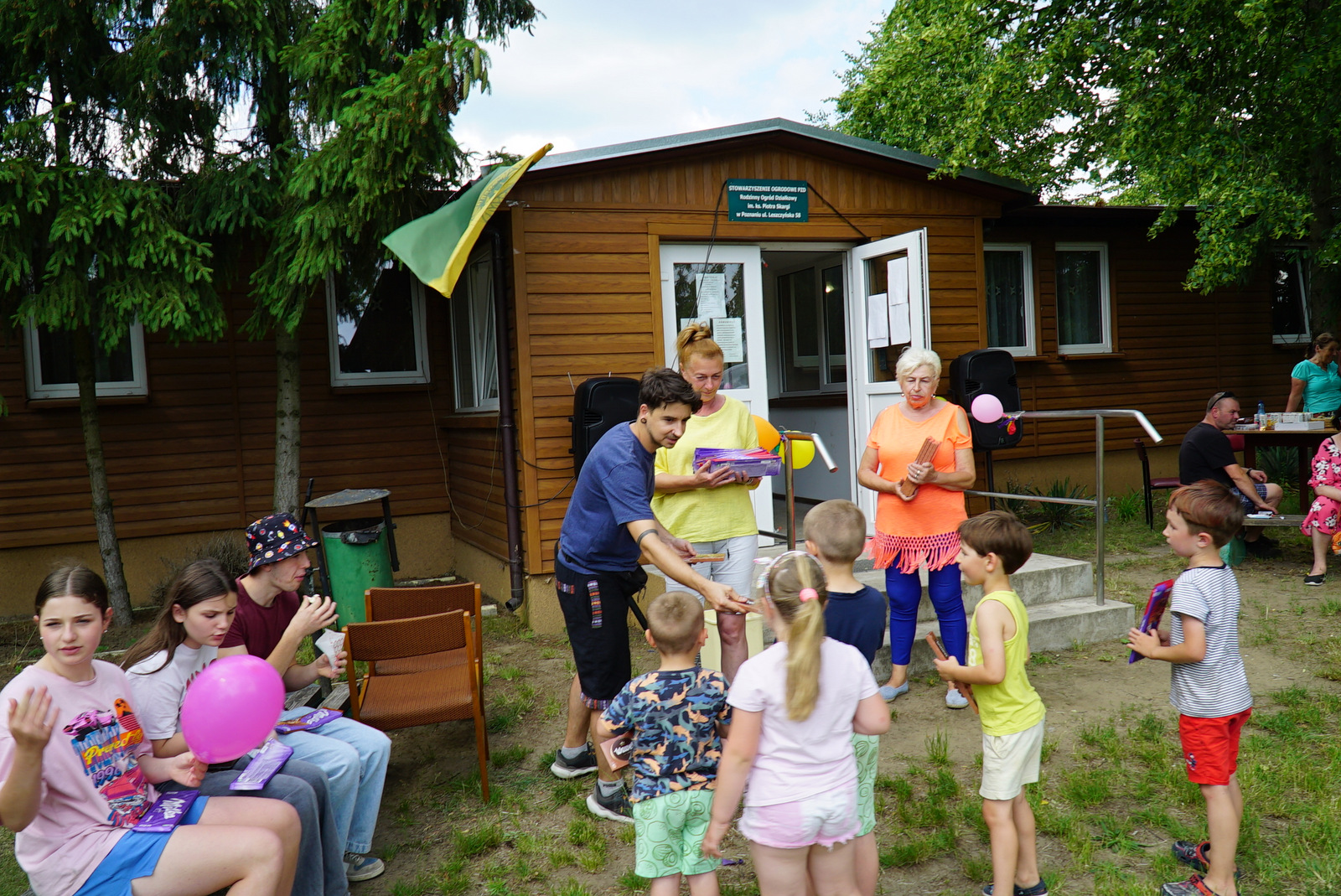 Letnie sąsiedztwo: piknik działkowy – całodniowe wydarzenie w gościnie u działkowców i działkowczyń na ROD im. Ks. Piotra Skargi