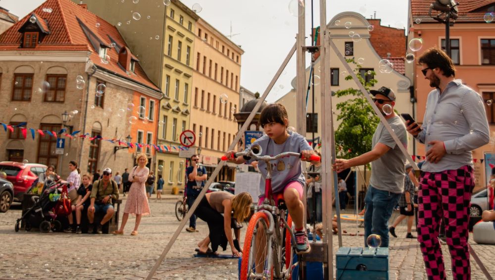 FrikArt: miasteczko cyrkowe